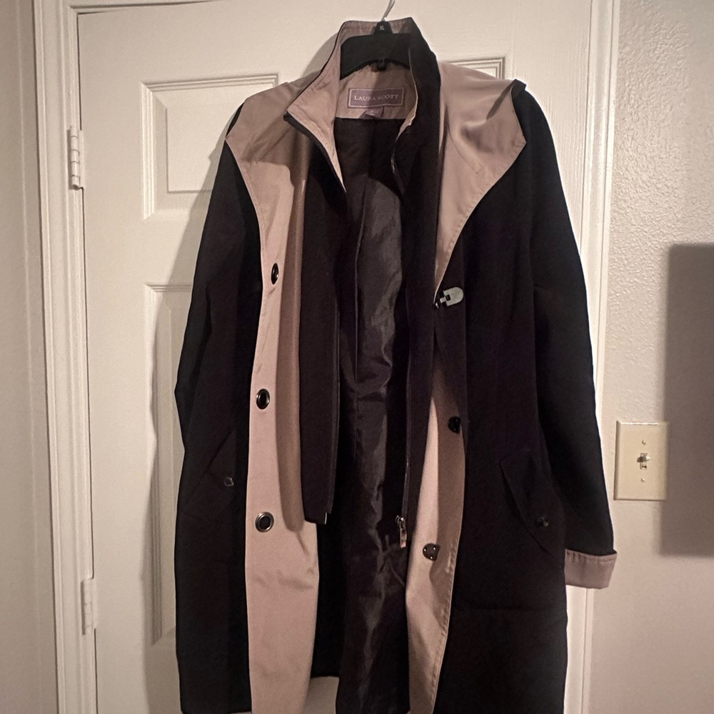Laura Scott Black and Beige Trench Coat